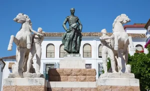 Manolete Monumento en Plaza Conde de Priego Museo Taurino
